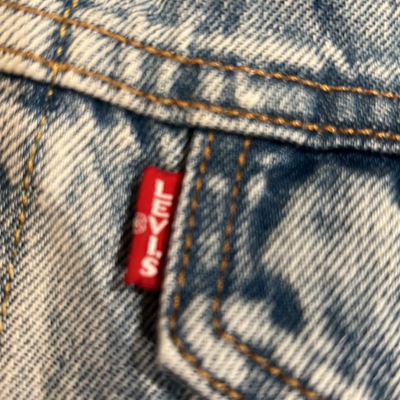 NWT Levi’s Denim Jacket - Picture 3 of 5